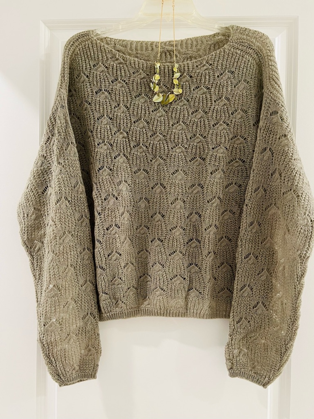 Open-Knit Long Sleeve Women's Sweater in Olive with jewelry set (necklace&earrin